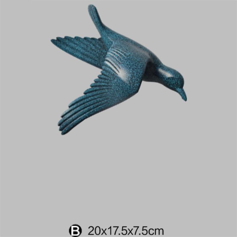 Engraved Seagull Wall Decoration in Resin