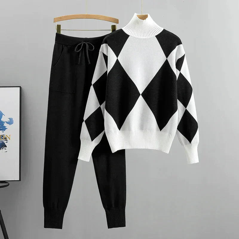 Checkered Two-Piece Comfort Set for Women