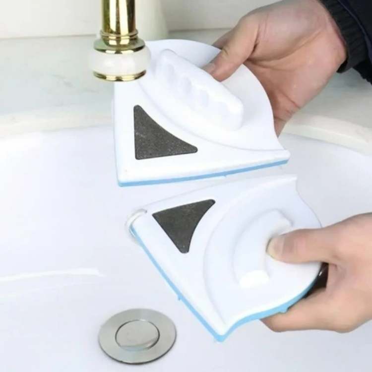 Dual-Sided Magnetic Window Cleaner for Double Glazed Glass