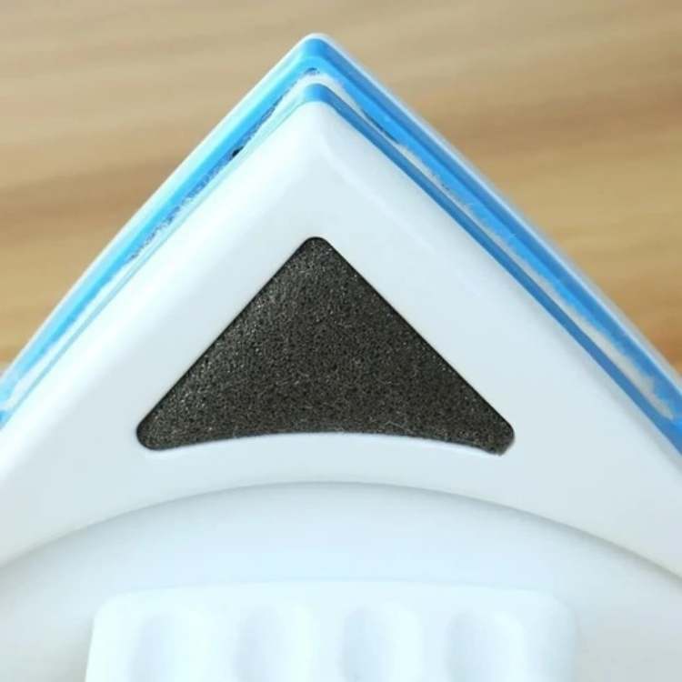 Dual-Sided Magnetic Window Cleaner for Double Glazed Glass