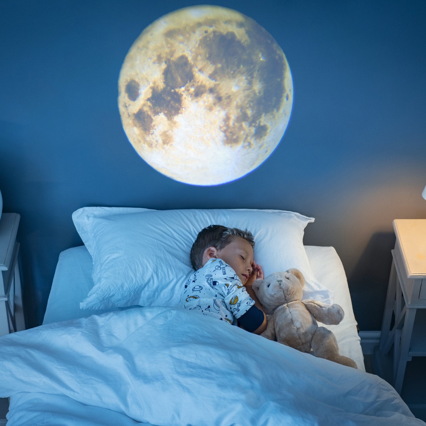 LED Earth Projection Lamp with 360° Adjustable Arm
