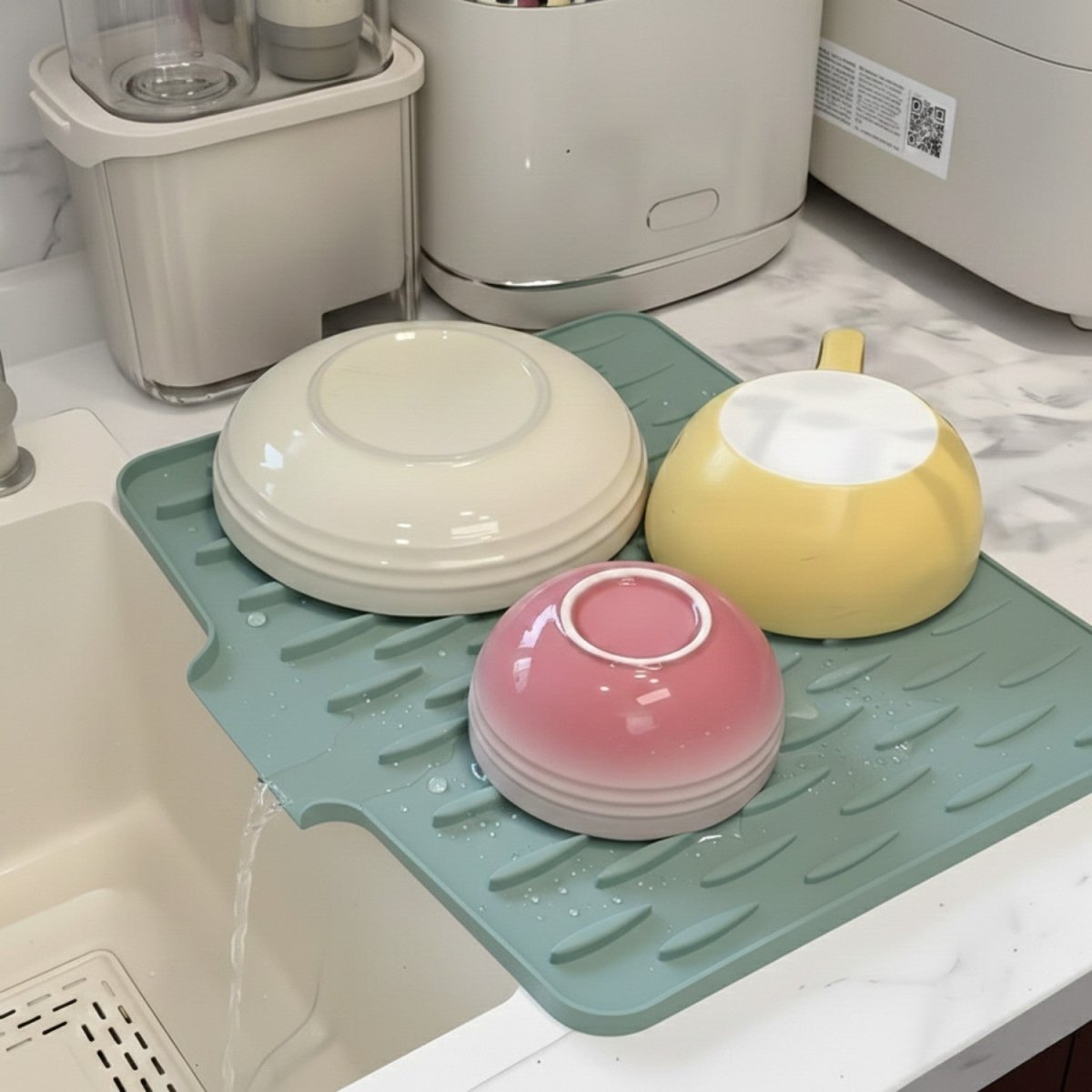 Silicone Draining Mat with Sloped Surface for Quick Drying