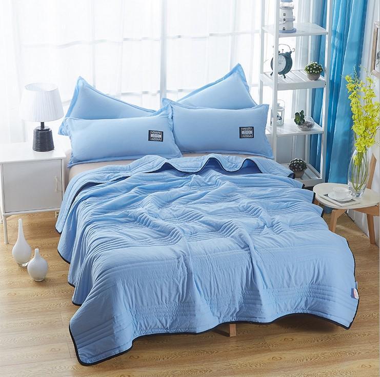 100% Silk Cooling Blanket for Refreshing Sleep