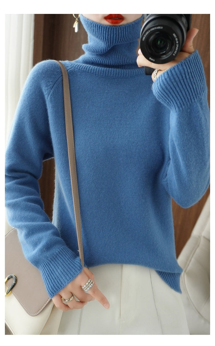 Relaxed Fit Women's Pullover Sweater for Cool Days