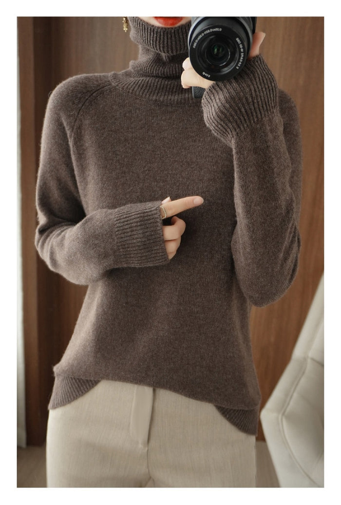 Relaxed Fit Women's Pullover Sweater for Cool Days