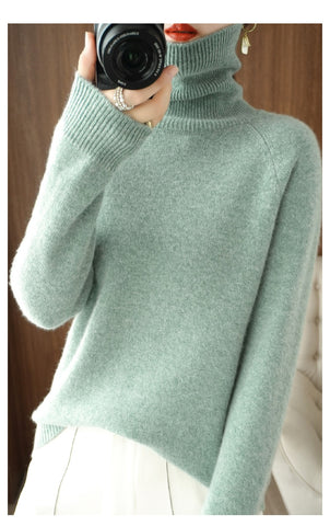 Relaxed Fit Women's Pullover Sweater for Cool Days