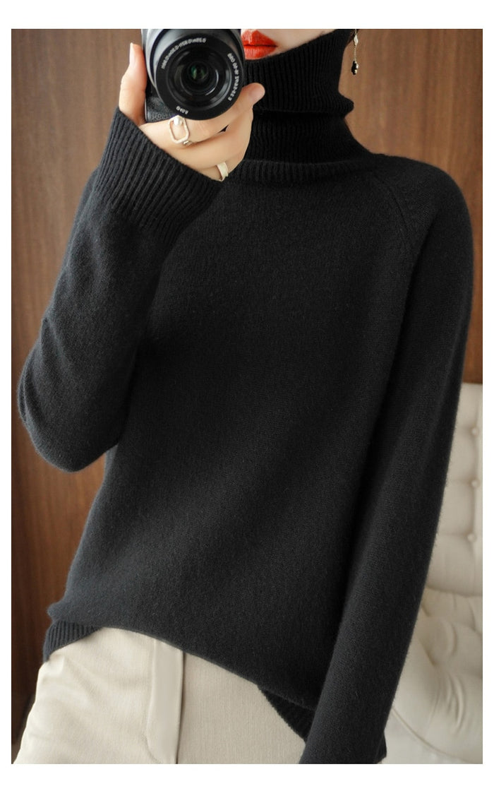 Relaxed Fit Women's Pullover Sweater for Cool Days