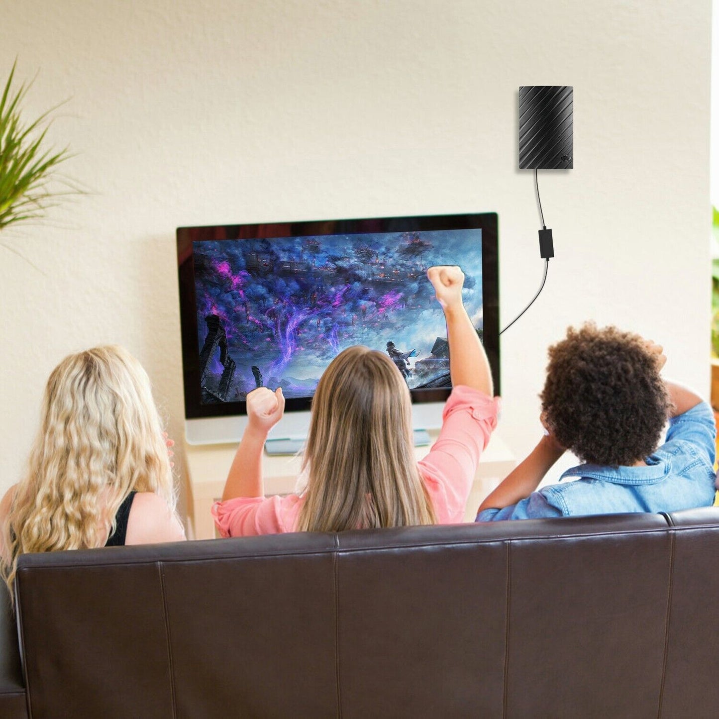 Long Range TV Antenna for 4K Reception up to 600 Miles
