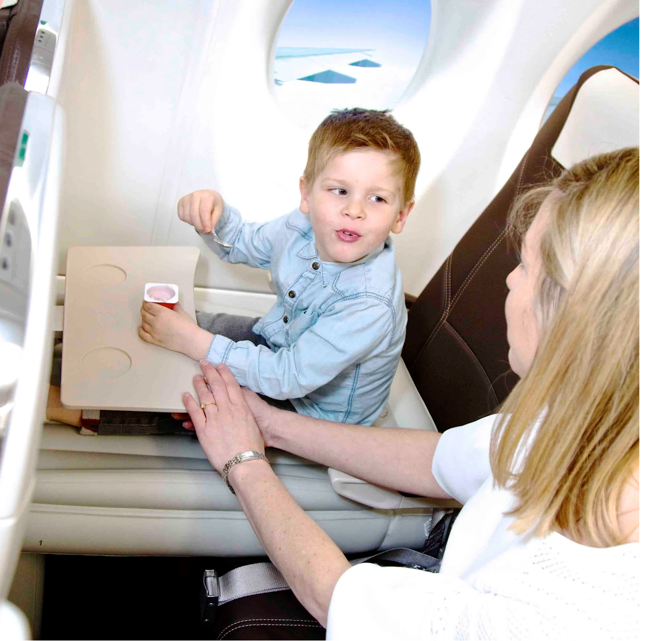 Inflatable Travel Bed for Kids – Portable Sleep Solution for Airplane Comfort