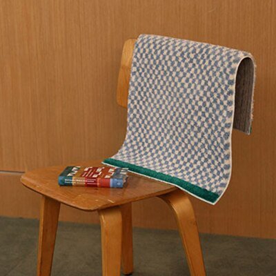 Plush Non-Slip Bathroom Rug with Check Pattern