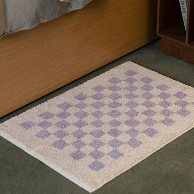 Plush Non-Slip Bathroom Rug with Check Pattern