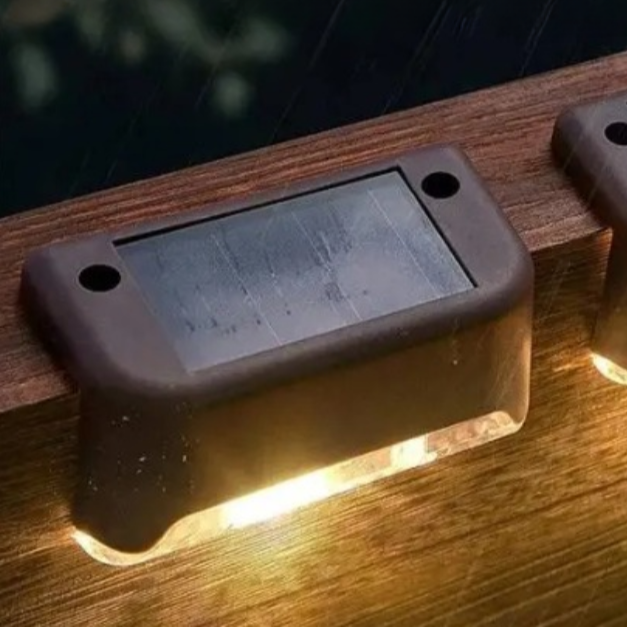 Solar Fence Light - Multifunctional Outdoor Solar LED Light