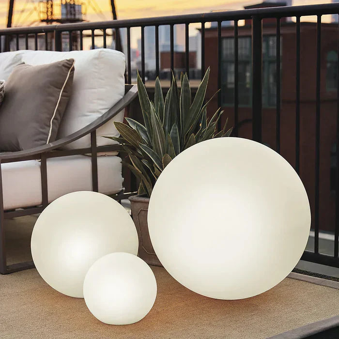 Spherical LED Garden Light with Remote Control - 16 Colors