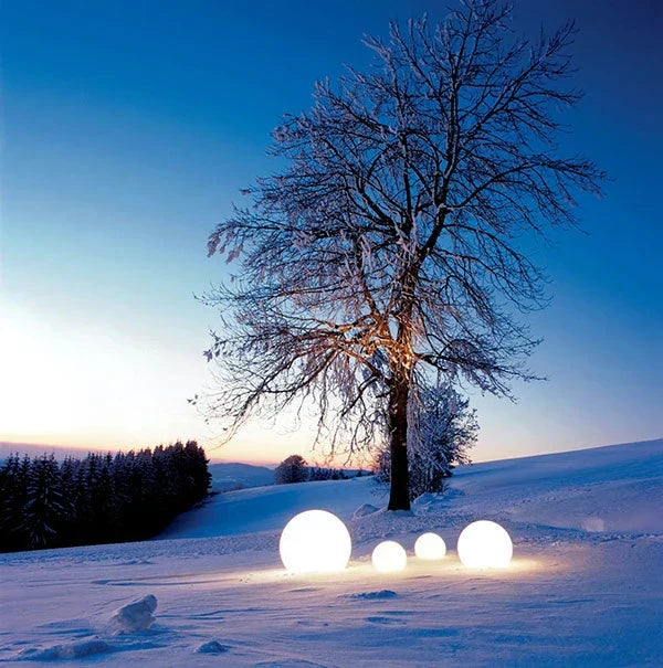 Spherical LED Garden Light with Remote Control - 16 Colors