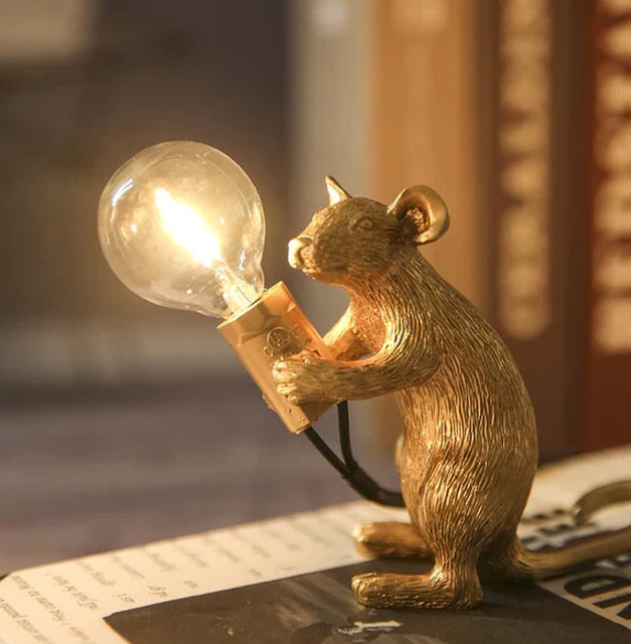 Playful Mouse Table Lamp with Cozy Warm Light