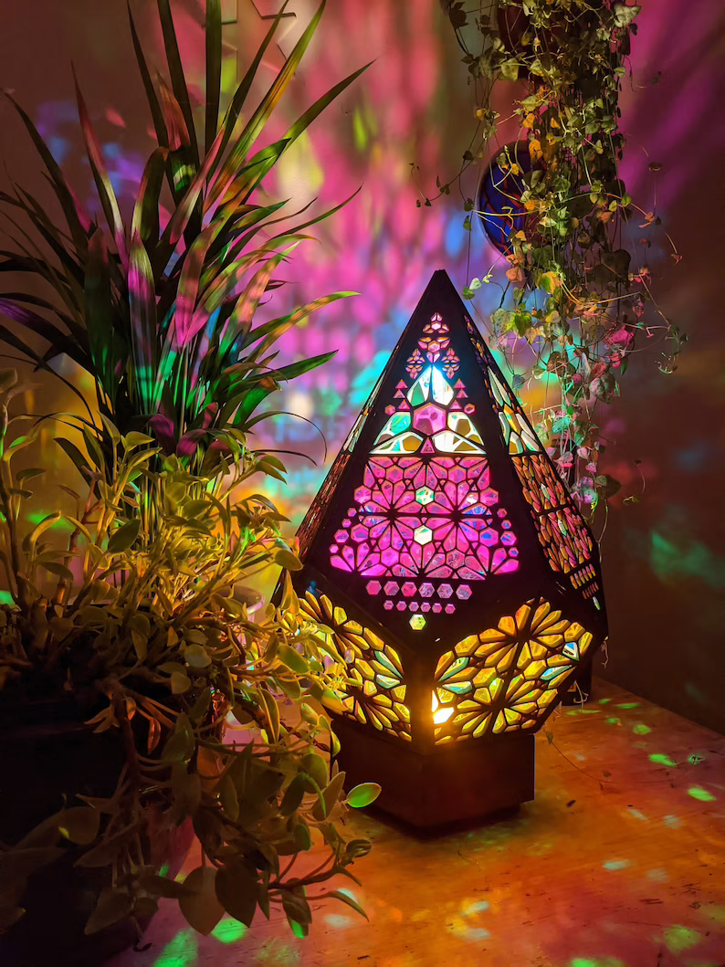 Stained Glass Style LED Table Lamp with Adjustable Colors
