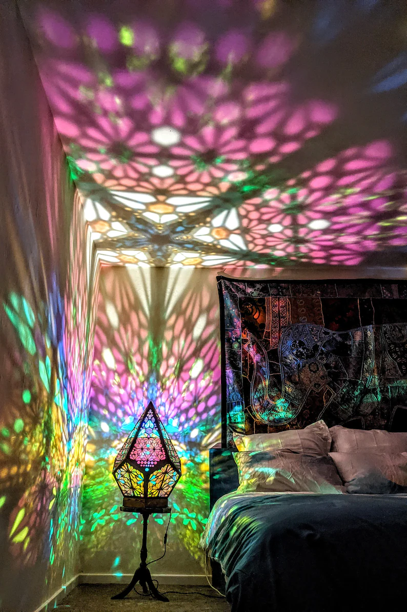Stained Glass Style LED Table Lamp with Adjustable Colors