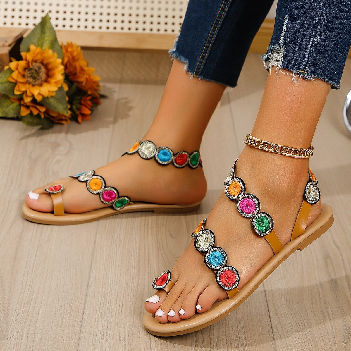 Elegant Flat Sandals for Women - Comfortable Summer Footwear