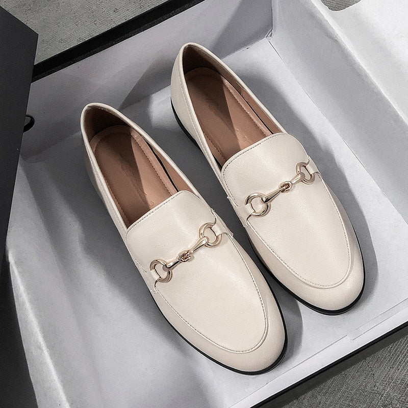 Timeless Leather Loafers for All-Day Comfort