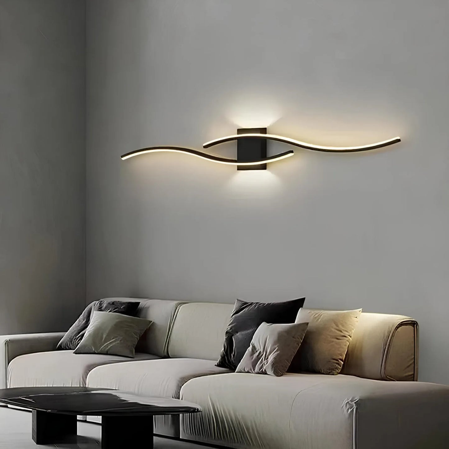 Dimmable LED Wall Light in Minimalist Design