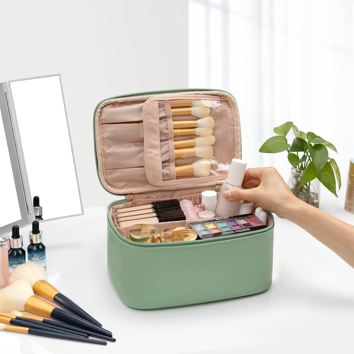 Travel-Friendly Makeup Organizer with Adjustable Dividers