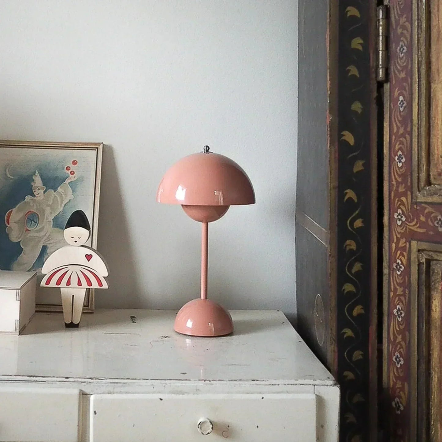 Dimmable Minimalist Table Lamp with Adjustable Brightness