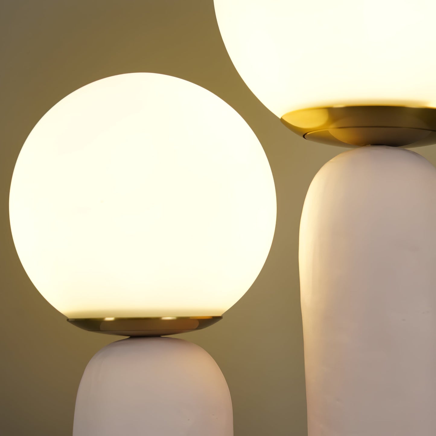 Contemporary Resin and Glass Table Lamp with Natural Accent