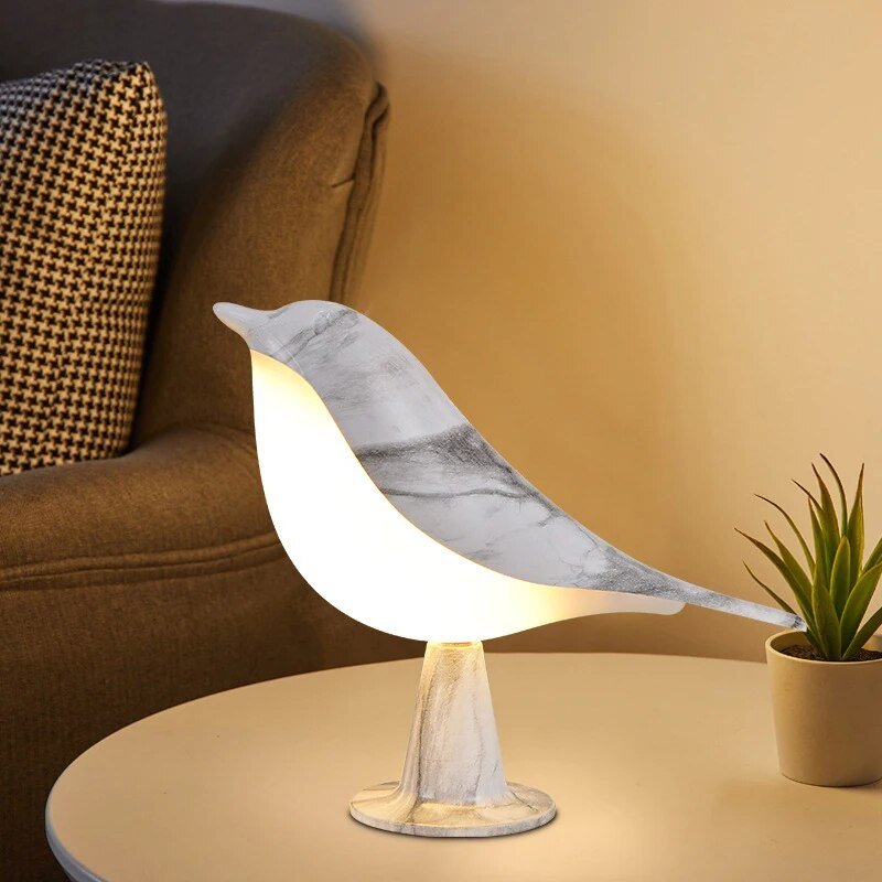 Wireless Rechargeable Bird-Inspired Table Lamp