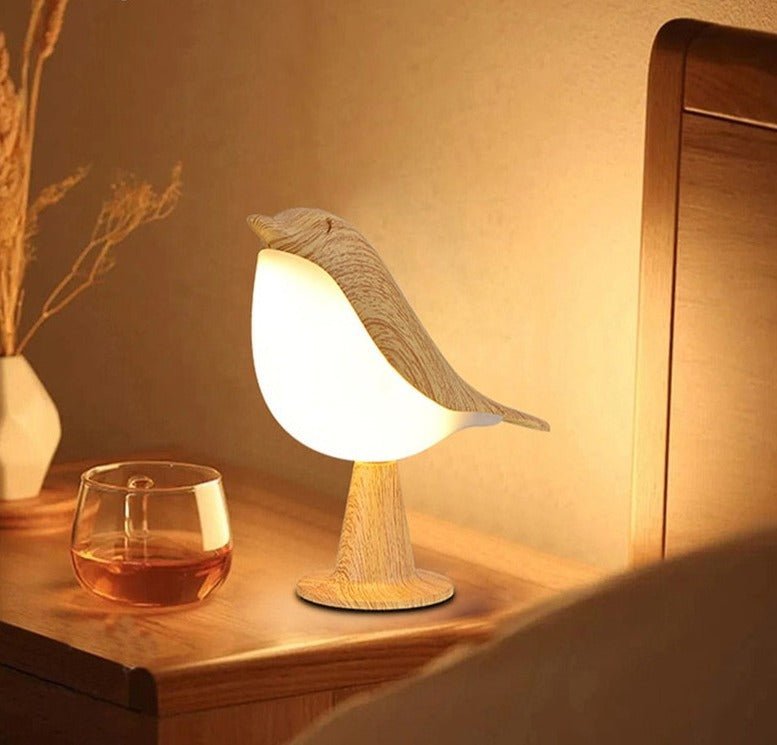 Wireless Rechargeable Bird-Inspired Table Lamp