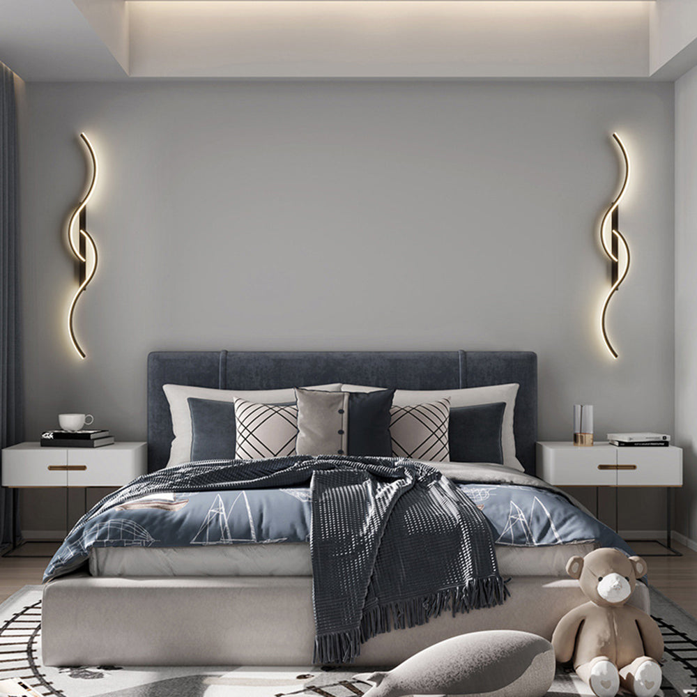 S-shaped Warm White Wall Lamp