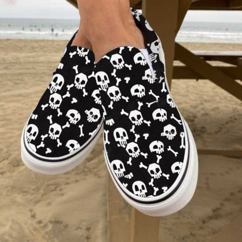 Casual Canvas Slip-On Loafers with Skull Print