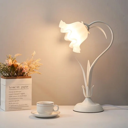 Vintage Adjustable Floral Table Lamp