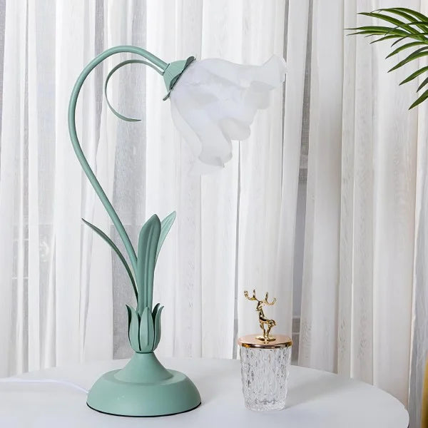 Vintage Adjustable Floral Table Lamp