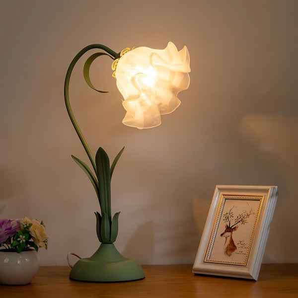 Vintage Adjustable Floral Table Lamp