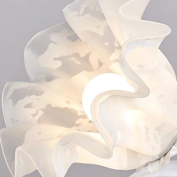 Vintage Adjustable Floral Table Lamp