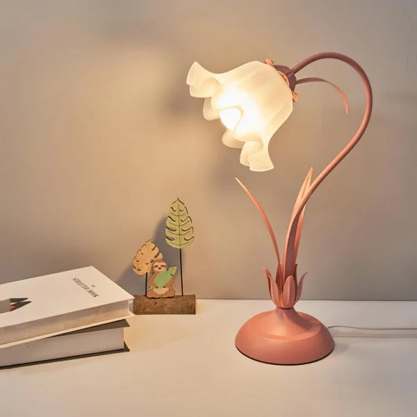 Vintage Adjustable Floral Table Lamp
