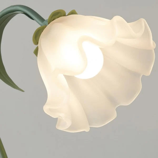 Vintage Adjustable Floral Table Lamp