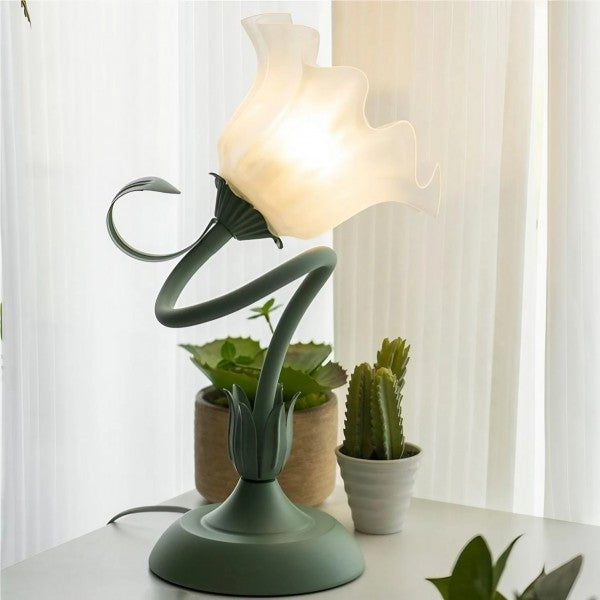 Vintage Adjustable Floral Table Lamp