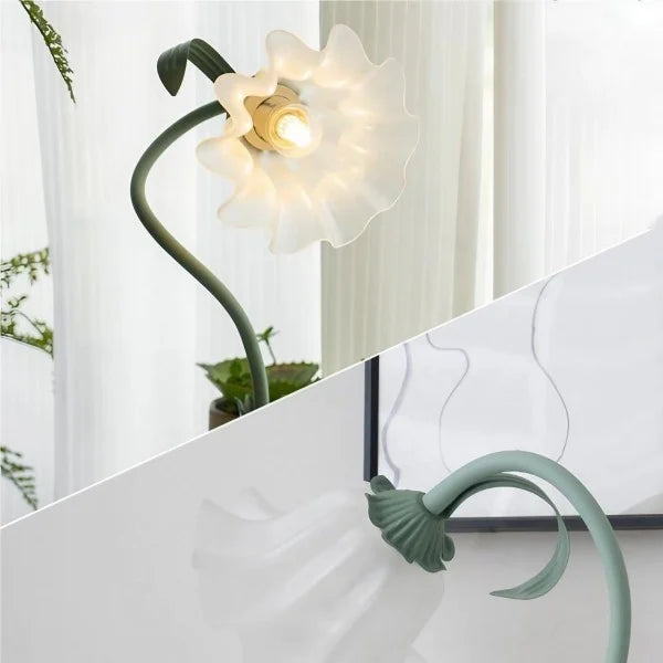 Vintage Adjustable Floral Table Lamp