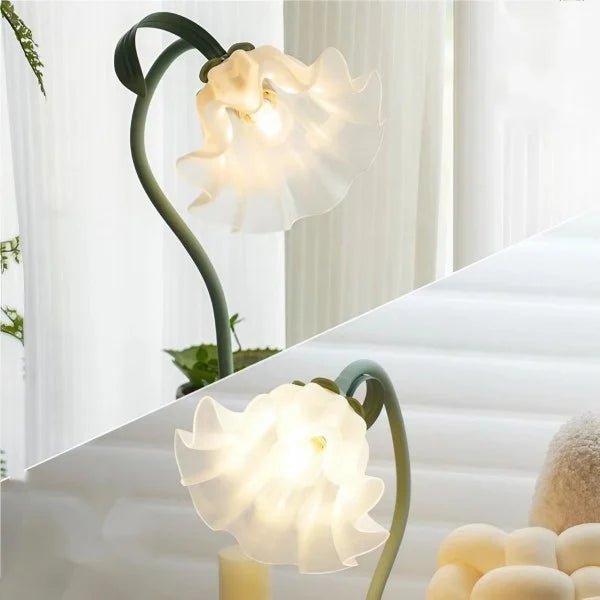 Vintage Adjustable Floral Table Lamp