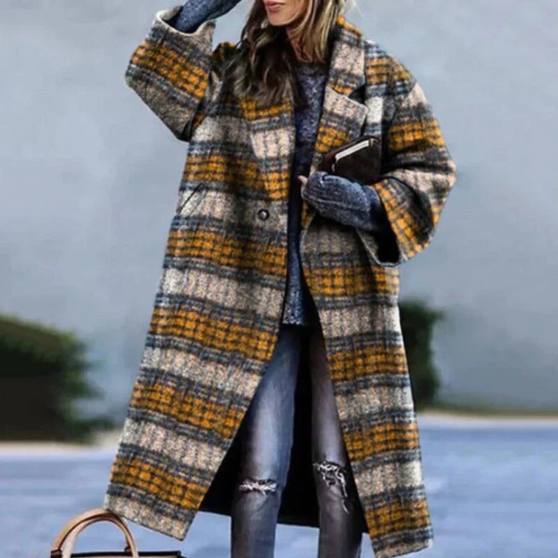 Elegant Women's Winter Coat with Flattering Silhouette and Warmth
