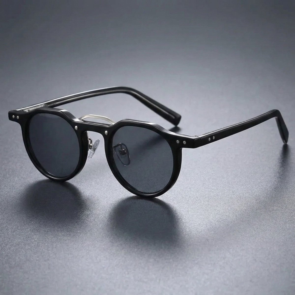 Vintage Round Frame Sunglasses with UV400 Protection