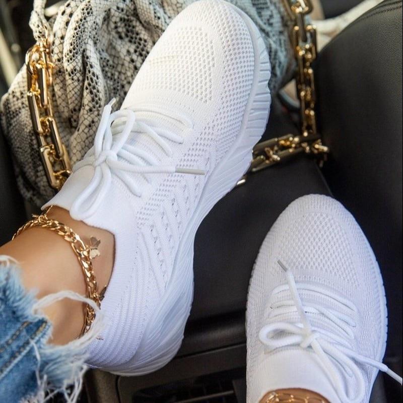 Orthopedic Sneakers for Women with Flexible Sole and Breathable Design