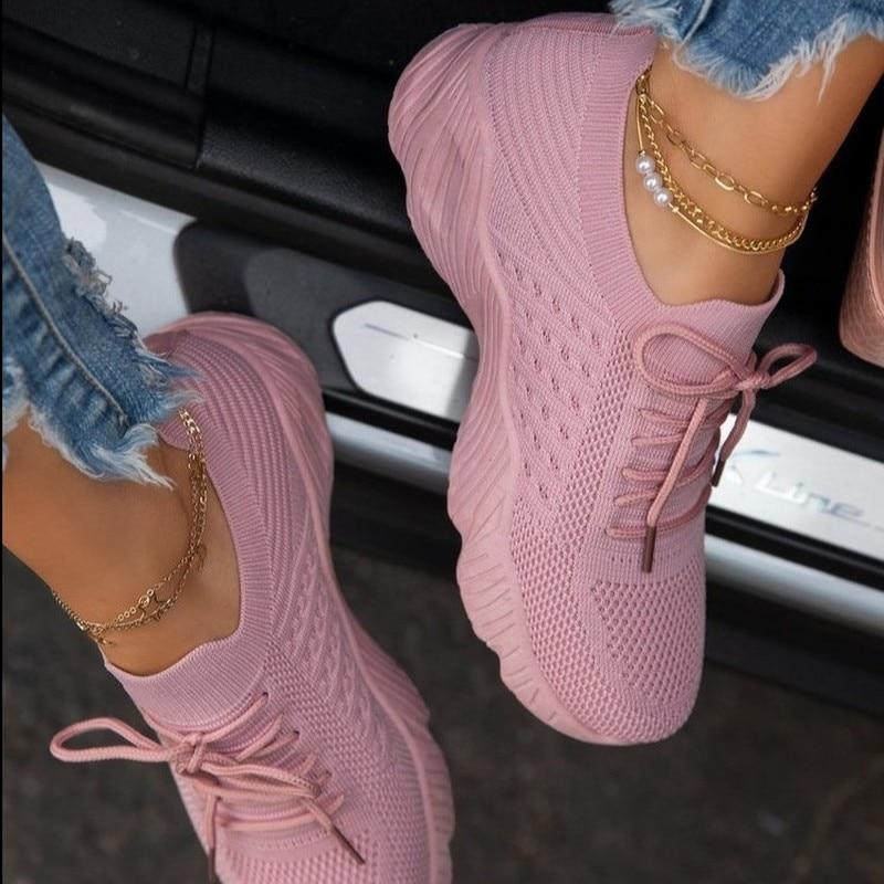 Orthopedic Sneakers for Women with Flexible Sole and Breathable Design