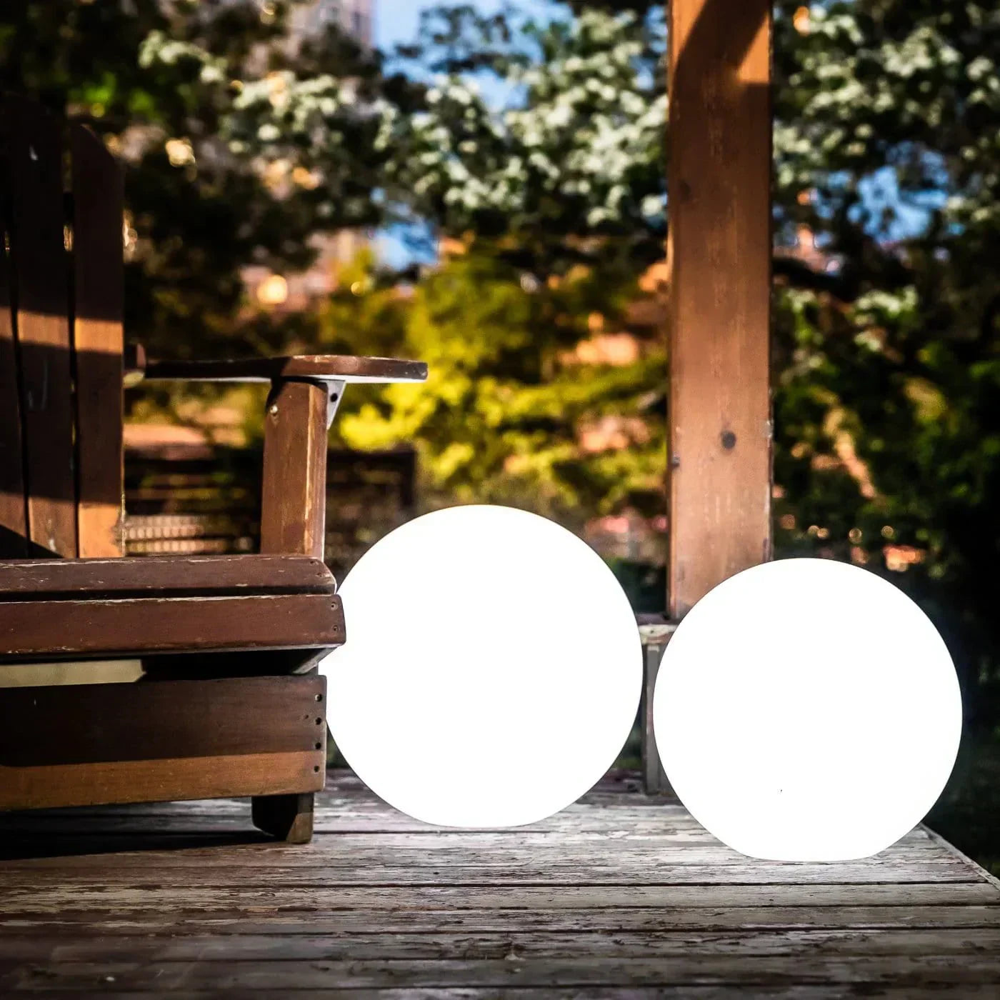 Wireless Weatherproof LED Globe Light with 16 Colors