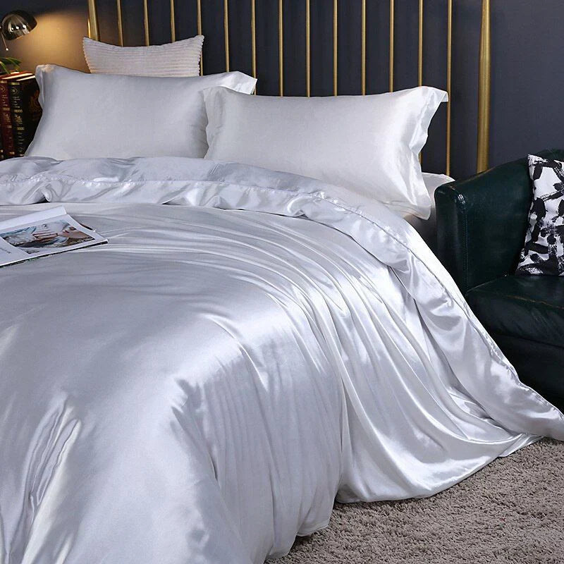 Satin Silk Bedding Set - Luxurious 4-Piece Comfort Collection