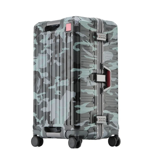 Wide Grip Polycarbonate Hard Shell Suitcase with 360° Wheels