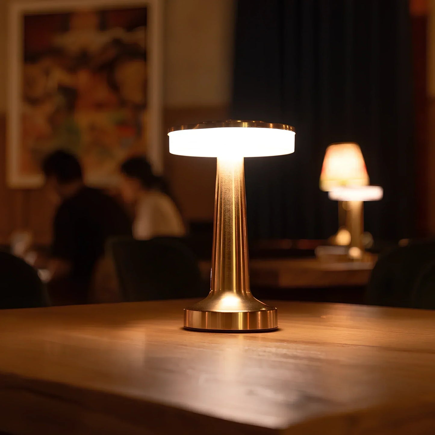 Wireless Retro Dimmable Table Lamp in Metallic Finish