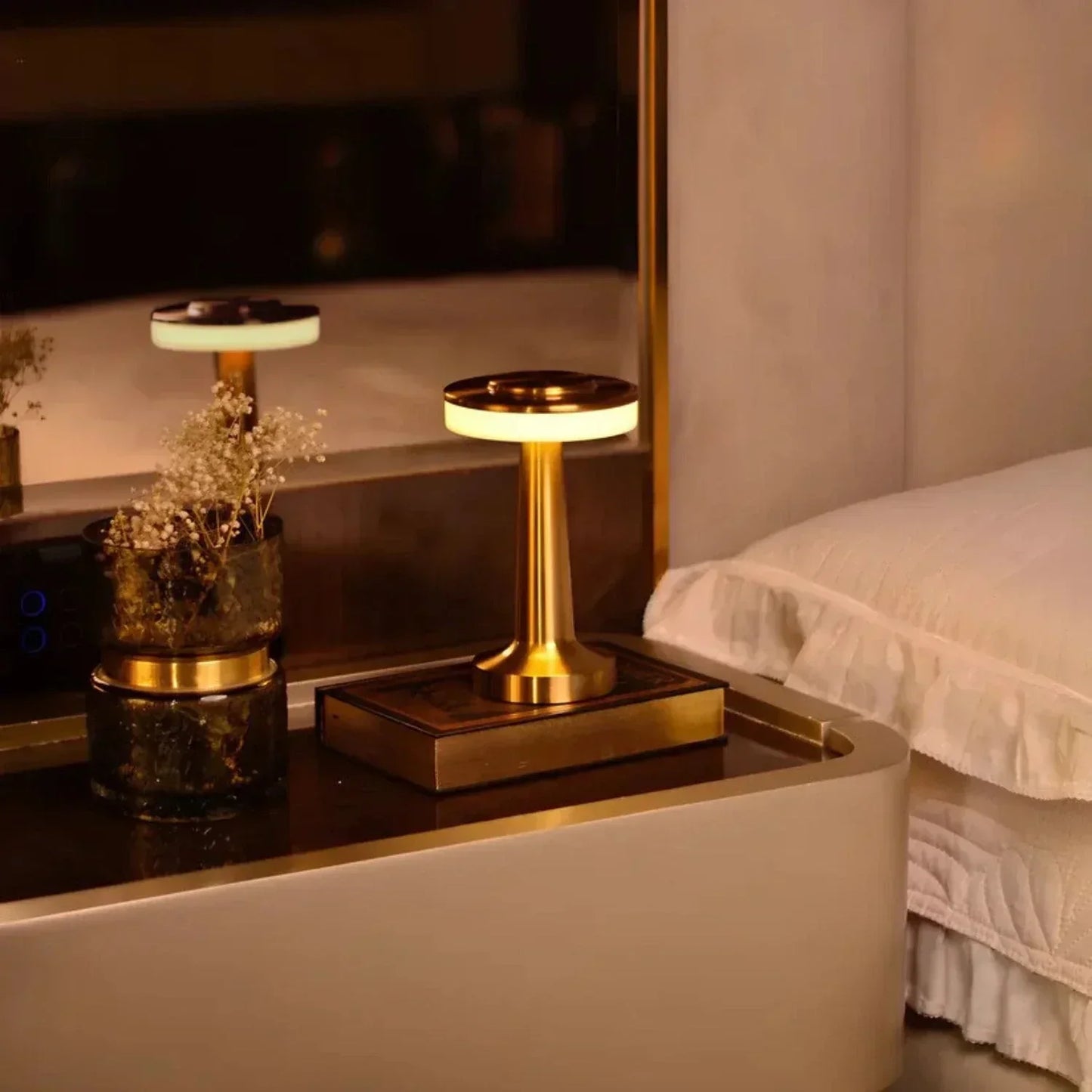 Wireless Retro Dimmable Table Lamp in Metallic Finish