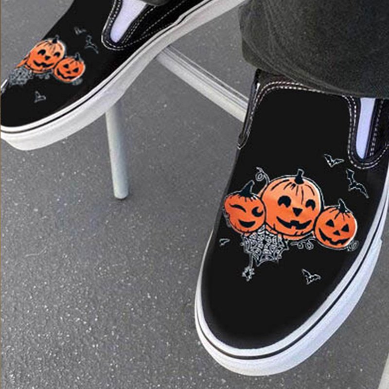 Casual Canvas Slip-On Loafers with Skull Print